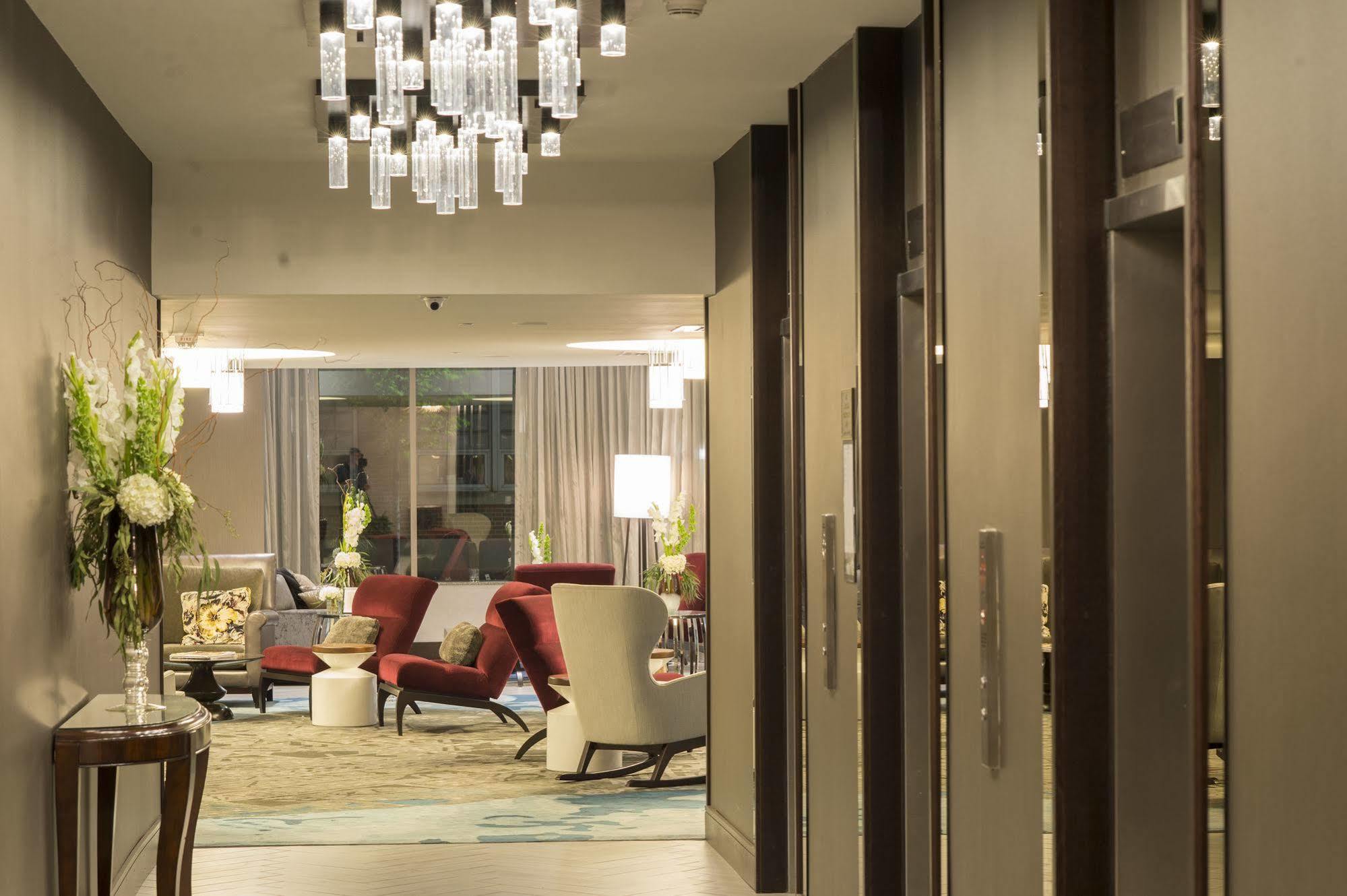 The Madison Concourse Hotel Dış mekan fotoğraf